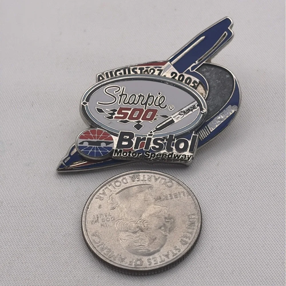 Sharpie 500 Bristol Motor Speedway NASCAR 2005 Lapel Hat Pin